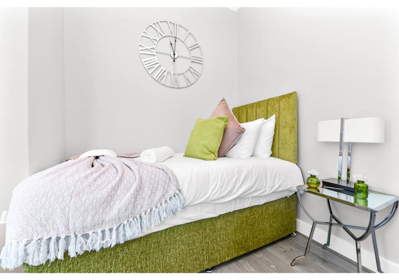 Appartement Tranquility In Bloom: Refreshing 2br Londen
